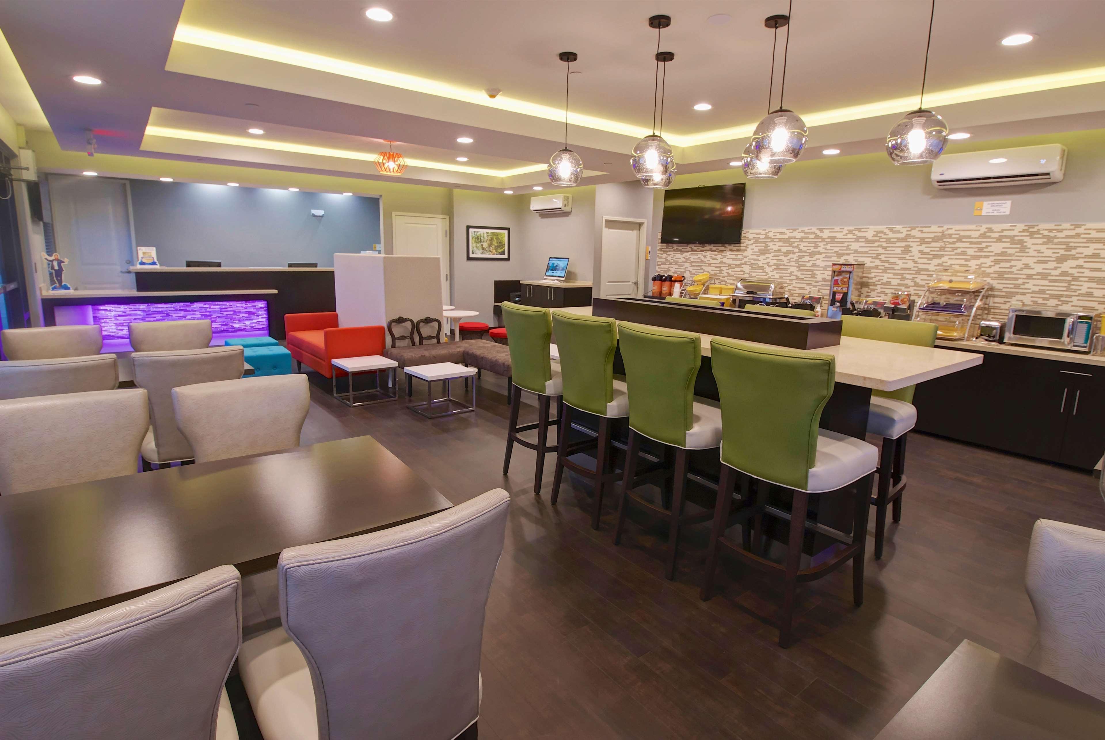 Days Inn & Suites By Wyndham Port Arthur Luaran gambar